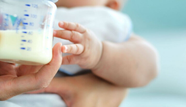 کمبود شیر خشک در داروخانه‌ها نداریم