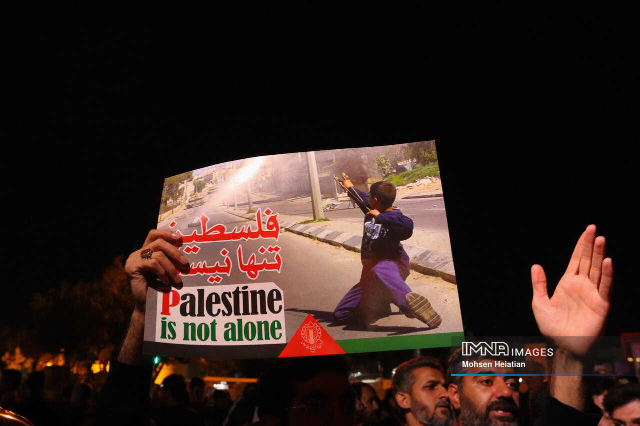 خیزش مردم ایران در محکومیت جنایت رژیم غاصب صهیونیستی