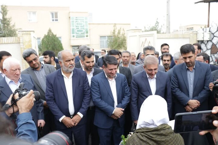 افتتاح دو مدرسه خیرساز در مهریز با حضور معاون رئیس جمهور