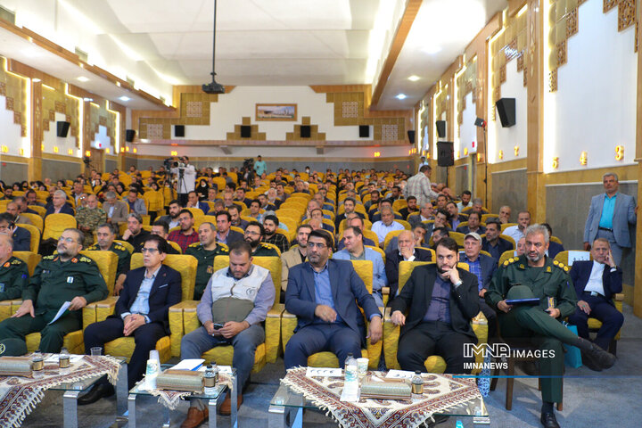 نخستین جشنواره اعطای نشان اقتصاد مقاومتی در اصفهان