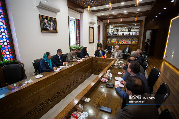 Armenian Mayor Seeks Enhanced Cooperation with Isfahan