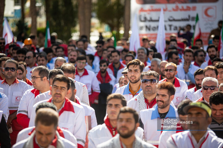 اجتماع امدادگران، داوطلبان و جوانان جمعیت هلال احمر اصفهان در محکومیت رژیم صهیونیستی