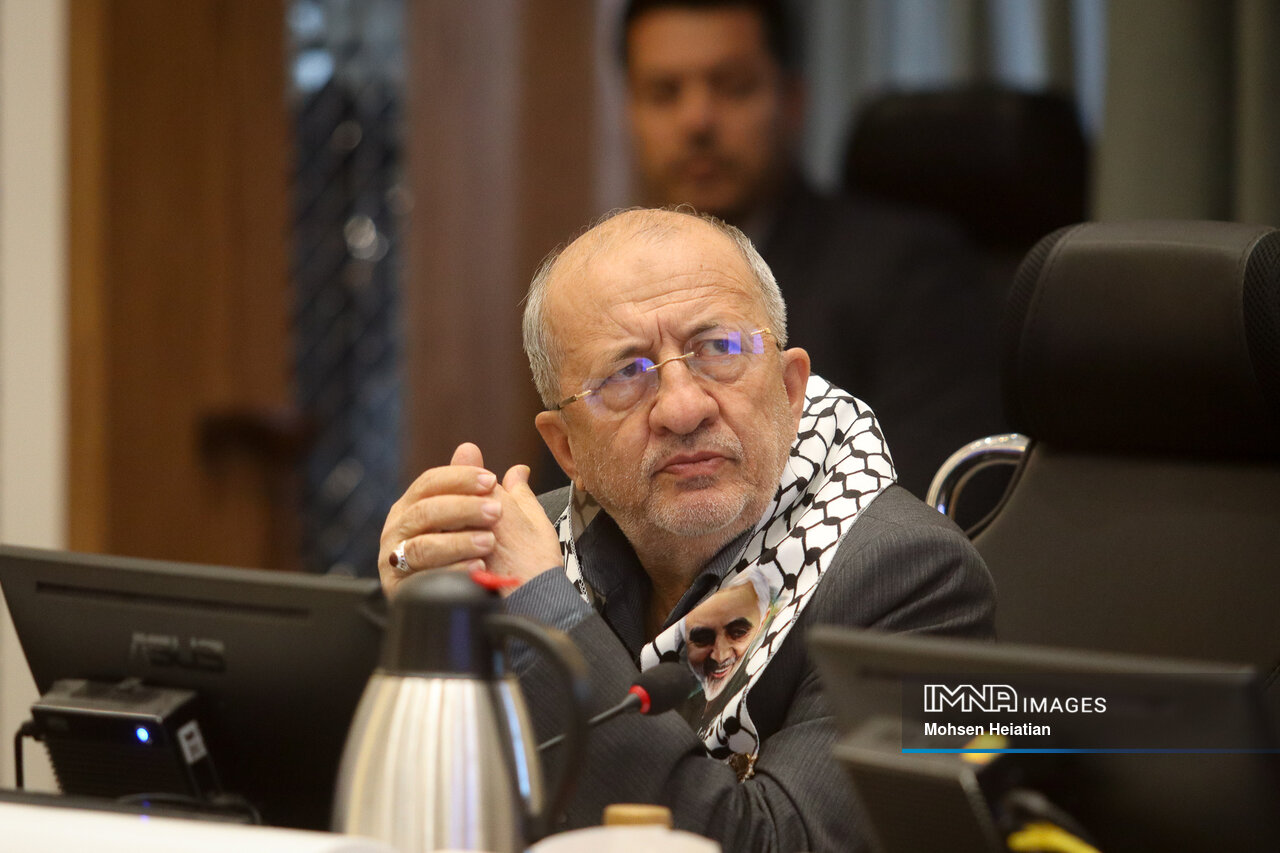 اعضای شورای ششم اصفهان توزیع عادلانه عوارض سبز را خواستار شدند