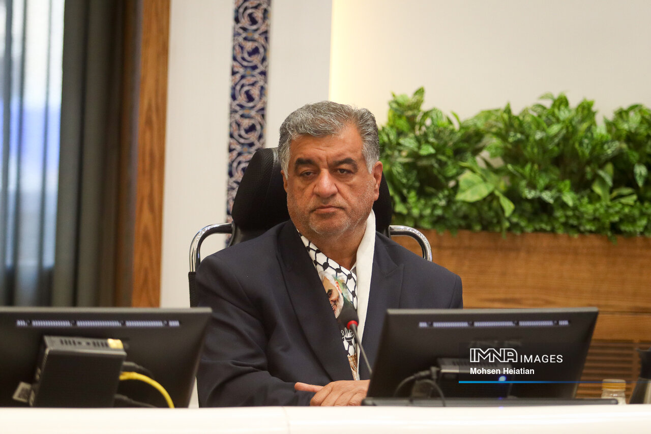 اعضای شورای ششم اصفهان توزیع عادلانه عوارض سبز را خواستار شدند