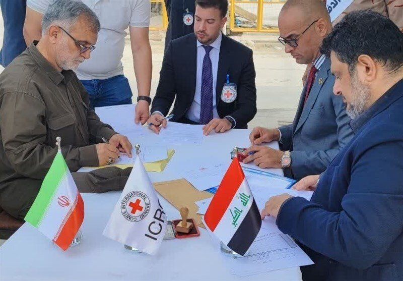 ورود پیکر ۲۲ شهید تازهتفحصشده از مرز شلمچه + تصاویر