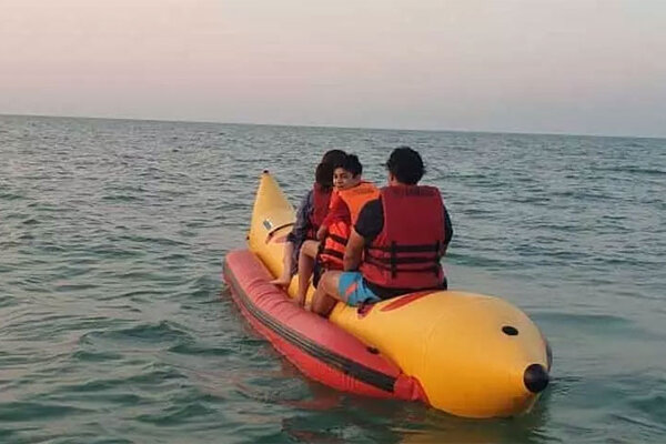 تفریحات آبی چابهار | آببازی در شهر همیشه بهار!