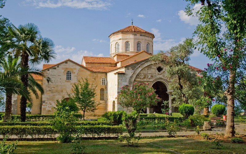 با جاذبه های دیدنی ترابزون آشنا شوید