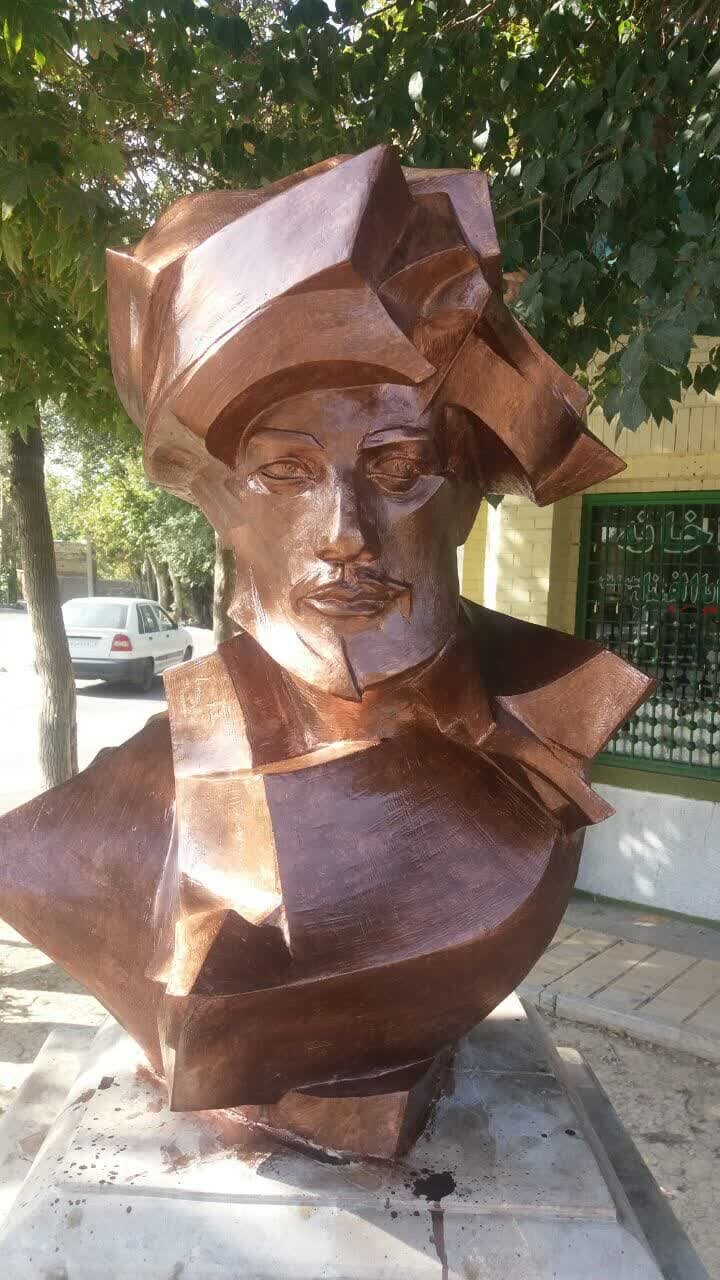 نمادها و مجسمههای منطقه ۹ اصفهان مرمت میشود