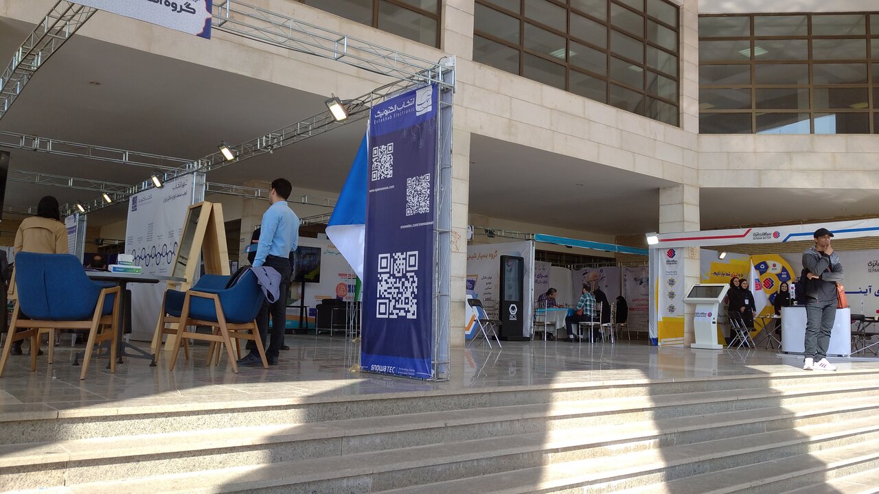 تحقق ارتباط صنعت با دانشگاه در نمایشگاه« کار و تک»