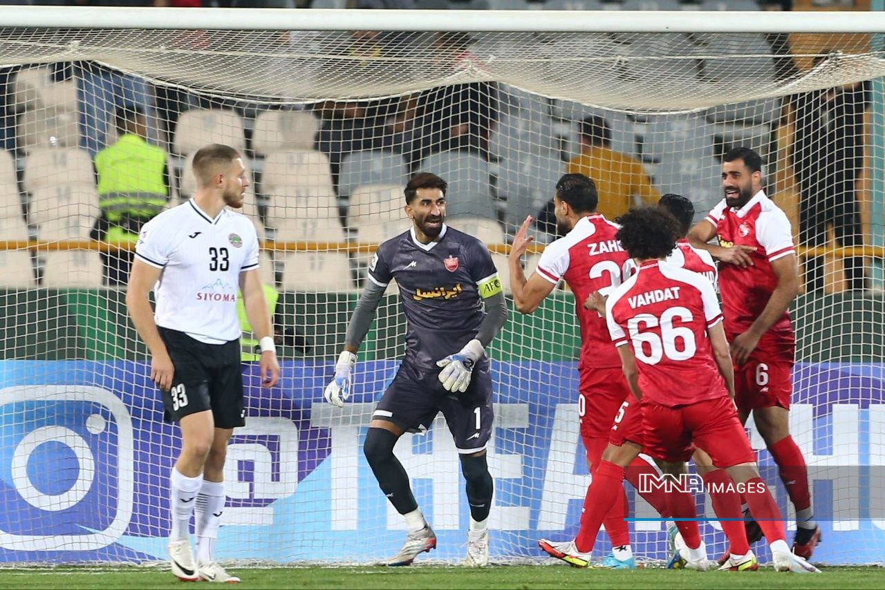 سپاهان و پرسپولیس امیدوار، نساجی در آستانه وداع