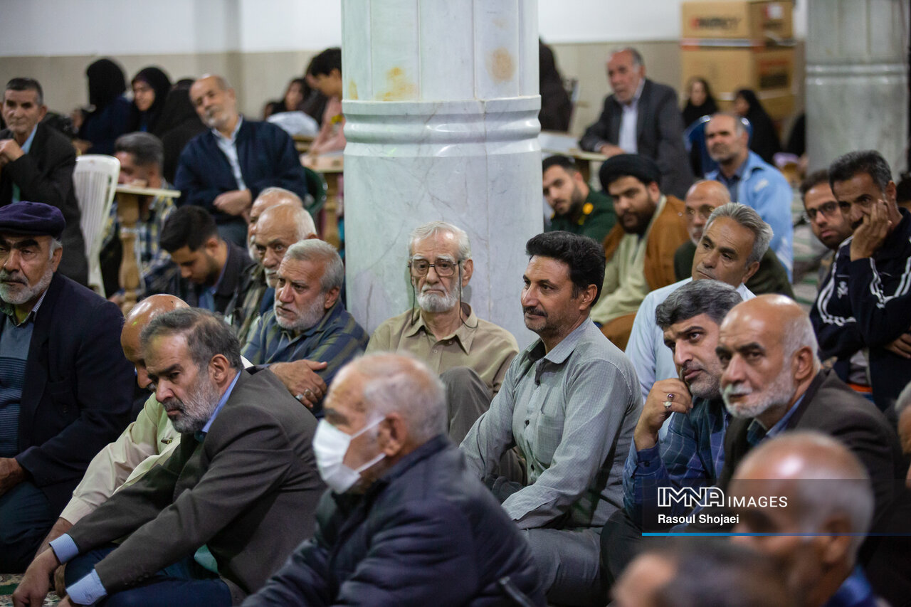 قامت ایستاده مدیریت شهری در محله قائمیه