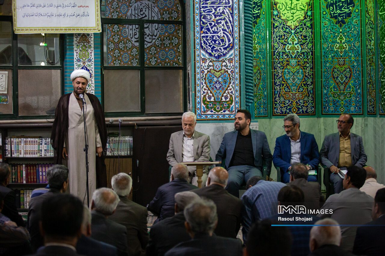 قامت ایستاده مدیریت شهری در محله قائمیه