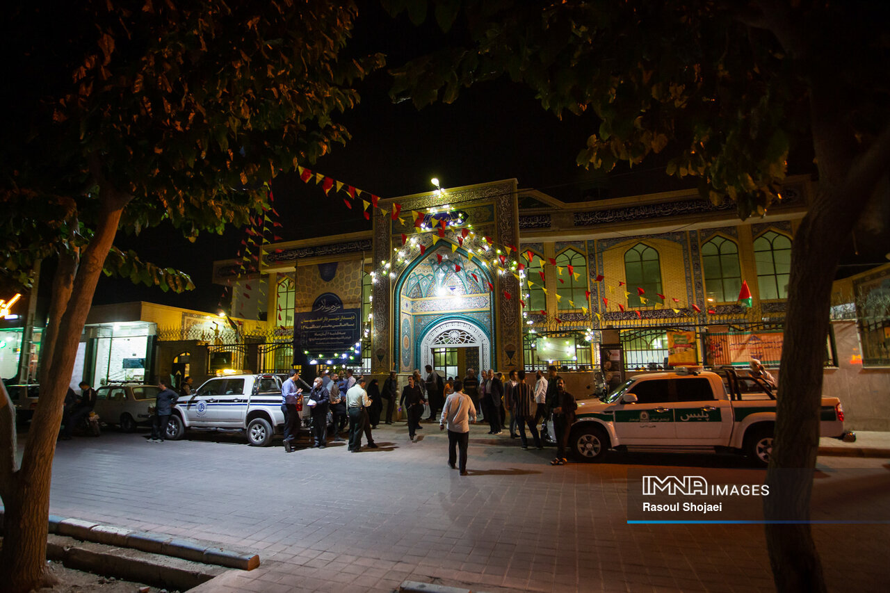 قامت ایستاده مدیریت شهری در محله قائمیه