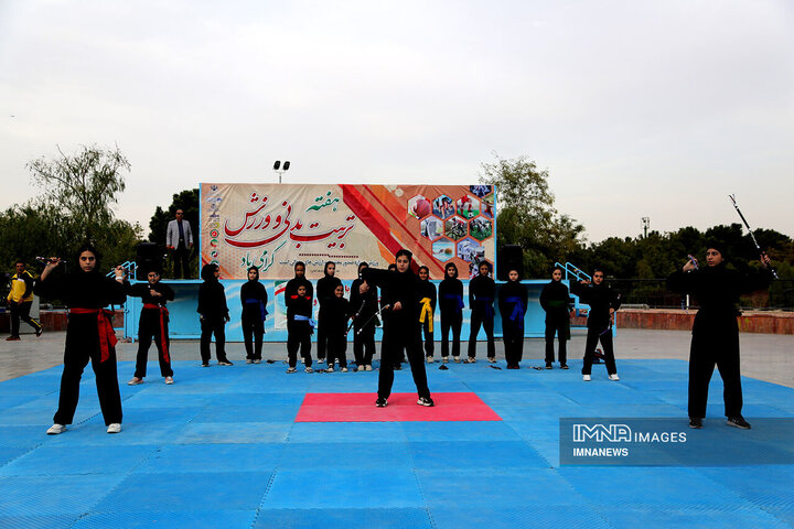 همایش ووشو کاران اصفهان در کوه صفه