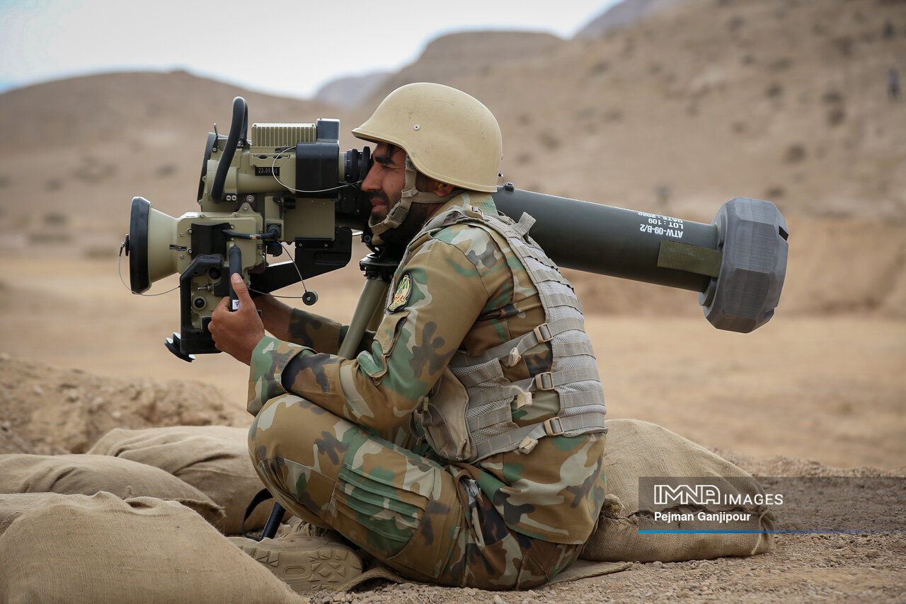 از پرواز شبانه بالگرد شینوک تا غرش موشک کروز حیدر