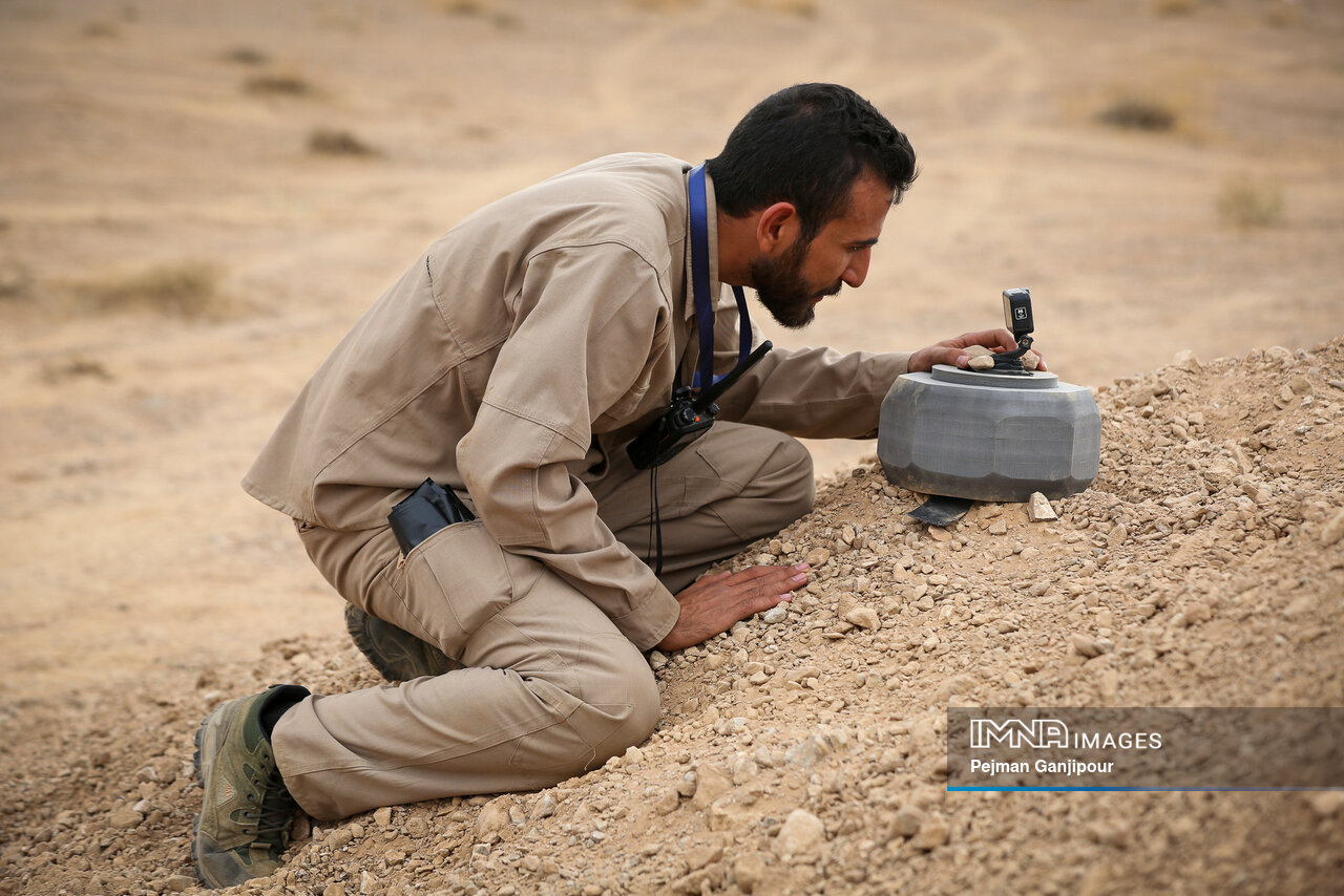 تبریک روز ارتش و نیروی زمینی ۱۴۰۳ + متن ادبی، پیام و عکس