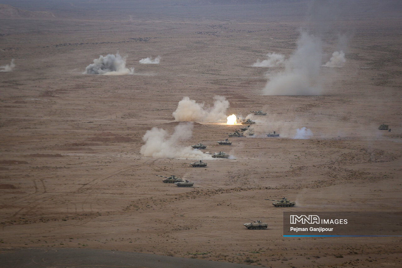 از پرواز شبانه بالگرد شینوک تا غرش موشک کروز حیدر