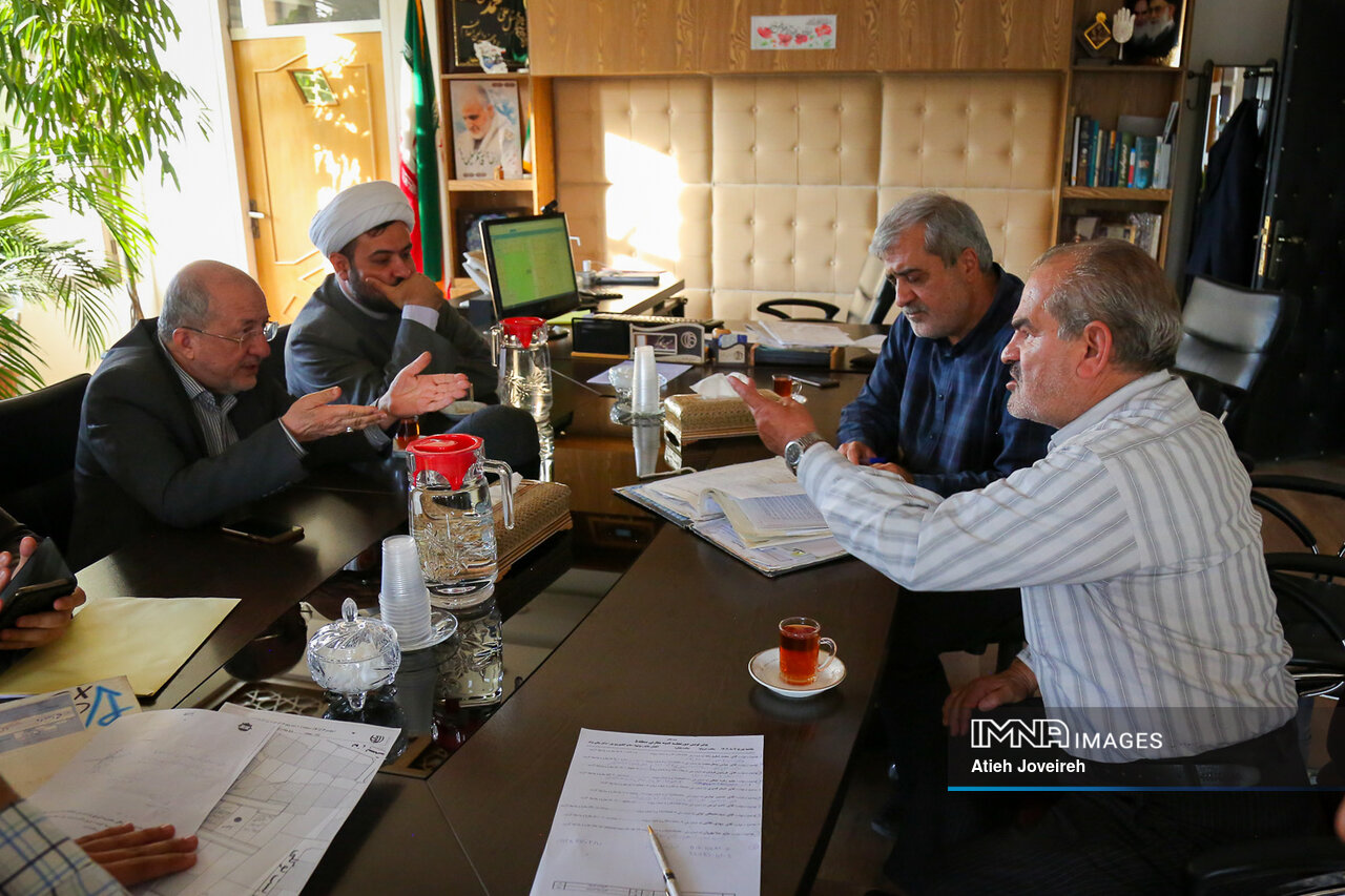 کمیته نظارتی شورای شهر اصفهان در منطقه ۵ شهرداری
