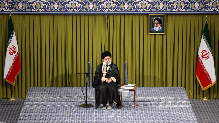 Ayatollah Khamenei Commends Scholar Ayatollah Tabatabai's Intellectual Jihad and Accomplishments in Science