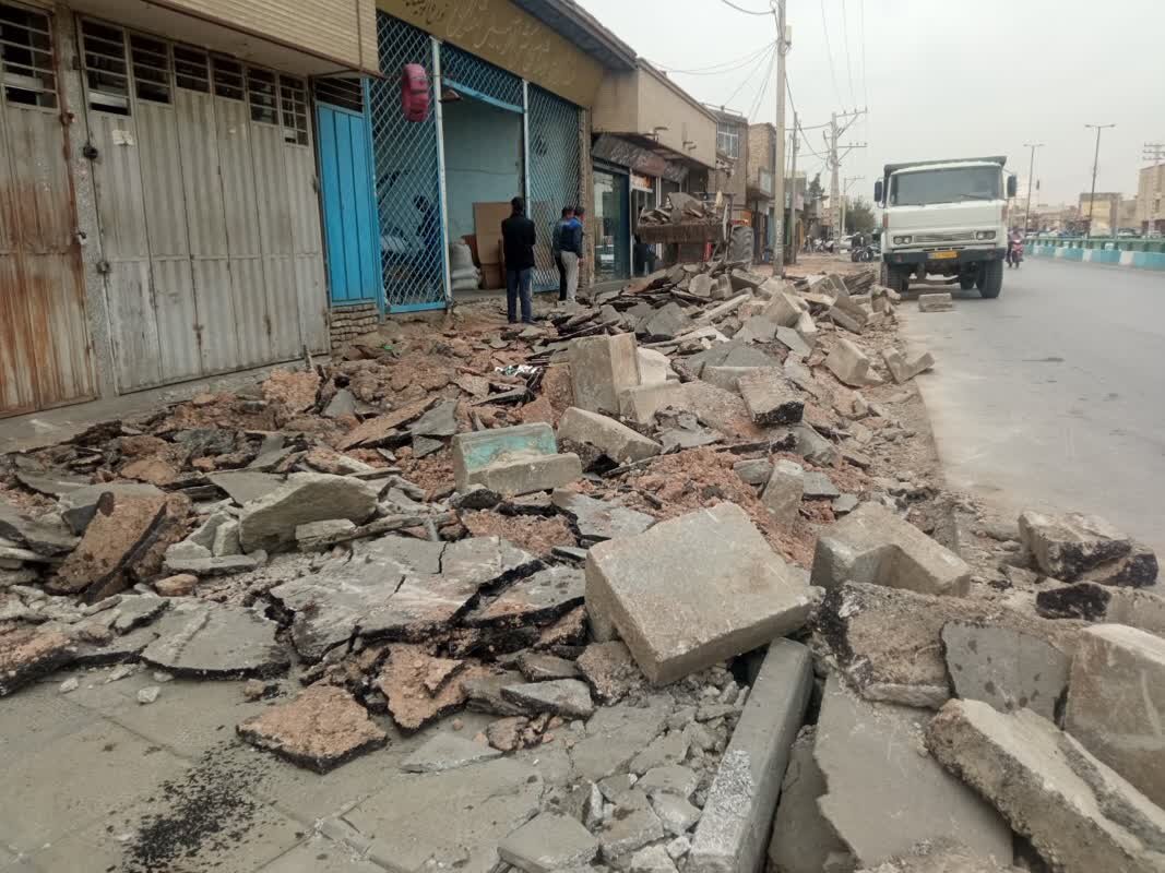 پیادهروسازی ضلع جنوبی خیابان عاشق اصفهانی غربی آغاز شد