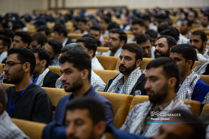 گردهمائی نومعلمان تمدن ساز استان اصفهان