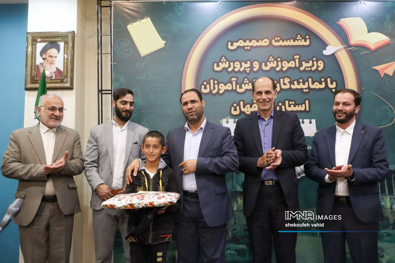 حکایتی از خوشقولترین رئیس شورای دانشآموز اصفهانی