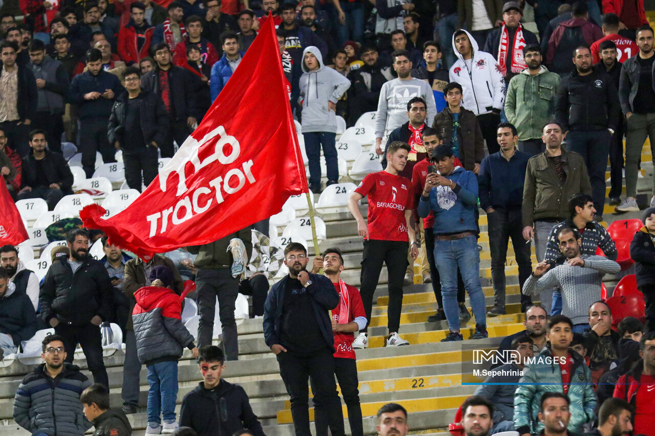 پرسپولیس سرمربی میخواهد، مدعیان به دنبال بازیکن