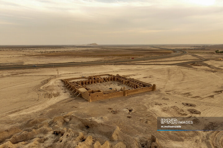 کاروانسرای سنگی روستای محمدآباد قم