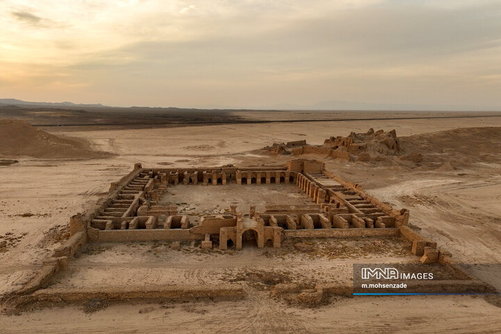 کاروانسرای سنگی روستای محمدآباد قم