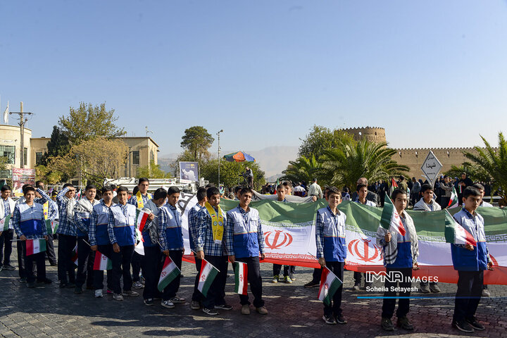 راهپیمایی ۱۳ آبان در شیراز برگزار شد