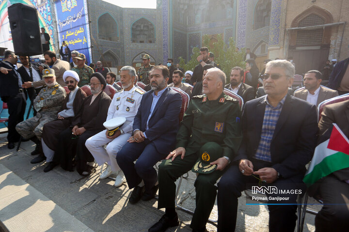 راهپیمائی یوم الله 13 آبان در اصفهان