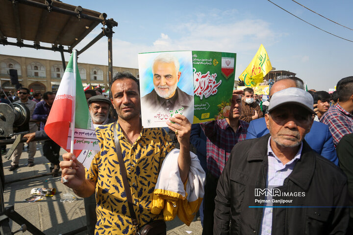 راهپیمائی یوم الله 13 آبان در اصفهان