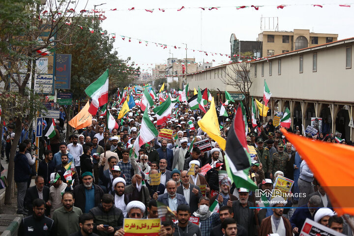 راهپیمایی یوم الله 13 آبان علیه استکبار جهانی در قم