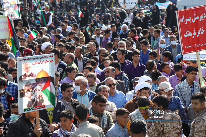 راهپیمایی سیزدهم آبان و روز دانش‌آموز در کرمان پایتخت مقاومت جهان اسلام