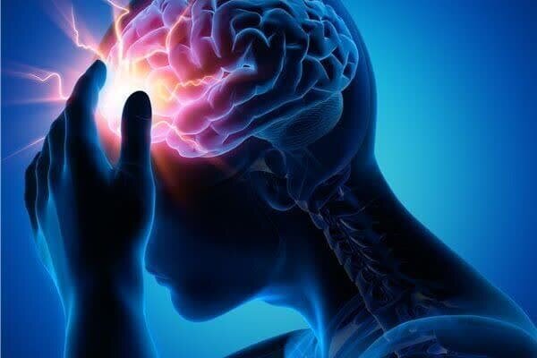 اختلال سردرد + علت، انواع و درمان و خطرناک ترین