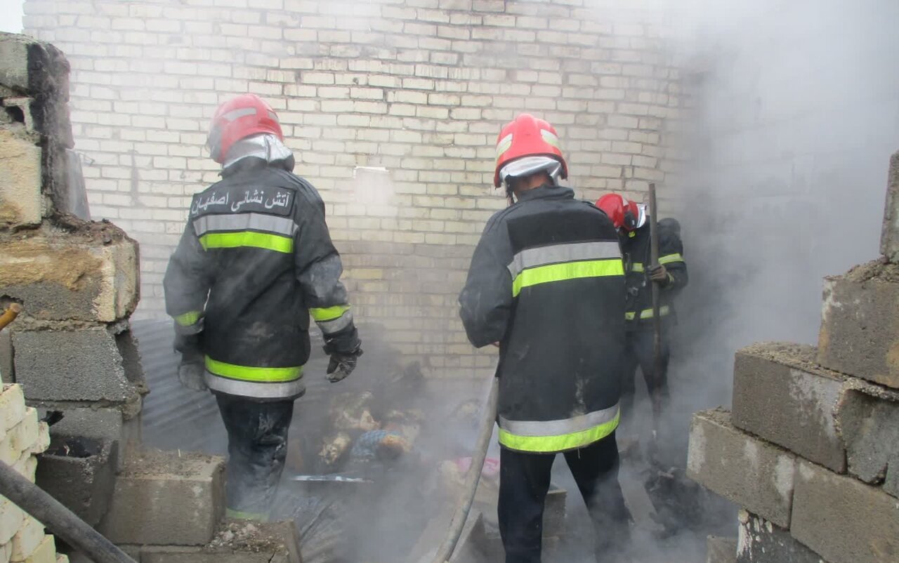 فرونشست در خیابان آیتالله خوانساری / حریق در انبار سیلندرهای گاز مایع