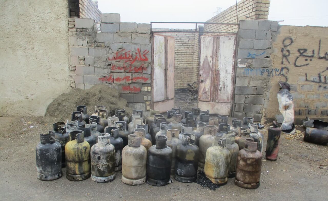 فرونشست در خیابان آیتالله خوانساری / حریق در انبار سیلندرهای گاز مایع