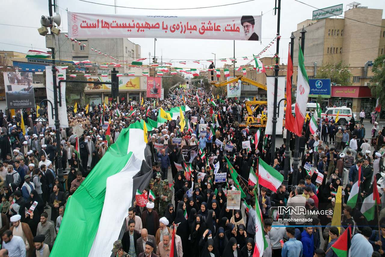 حضور حماسی مردم سمنان در راهپیمایی یوم‌الله ۱۳ آبان