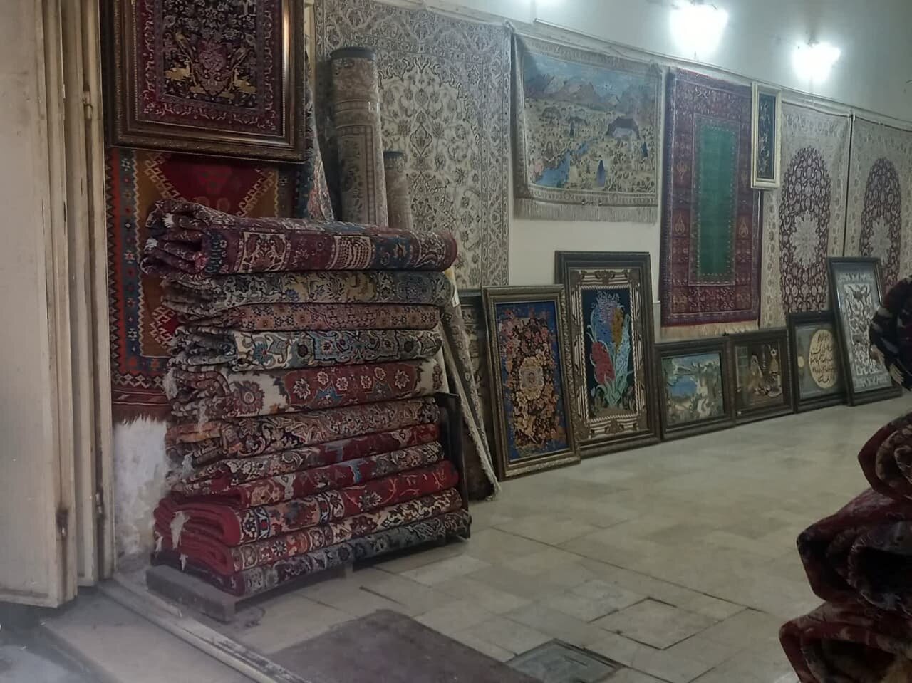 فرش تنها صنعت بومی ایران / آسیب به فرش ایرانی با قانون تعهد بازگشت ارز