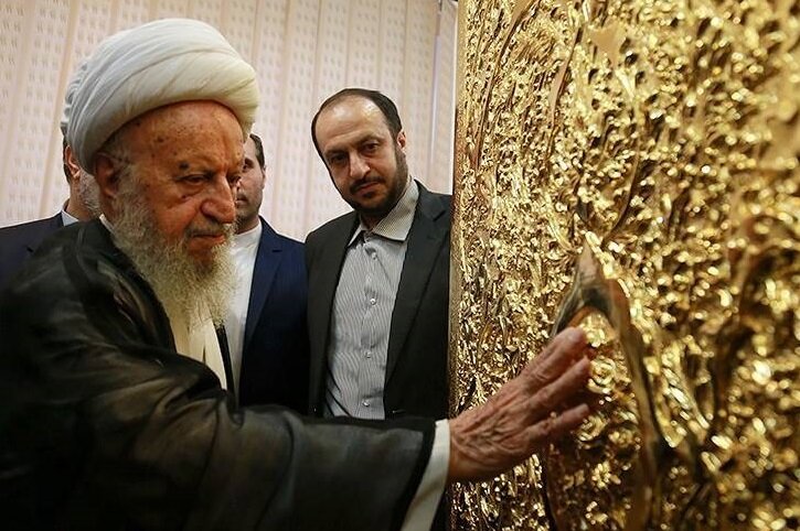 از ساخت کوچکترین قرآن مطلای جهان تا پنجره قتلگاه/ ردپای هنرمندان نصف جهان در خانه پدری