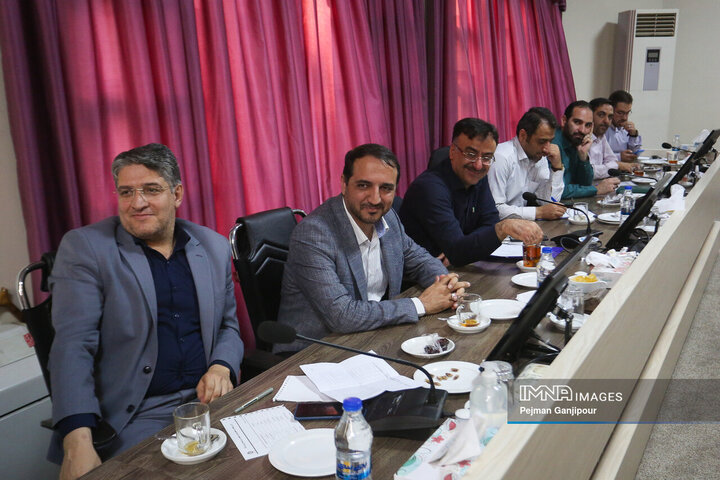 جلسه کمیسیون آب و مناطق کم برخوردار شهرداری اصفهان