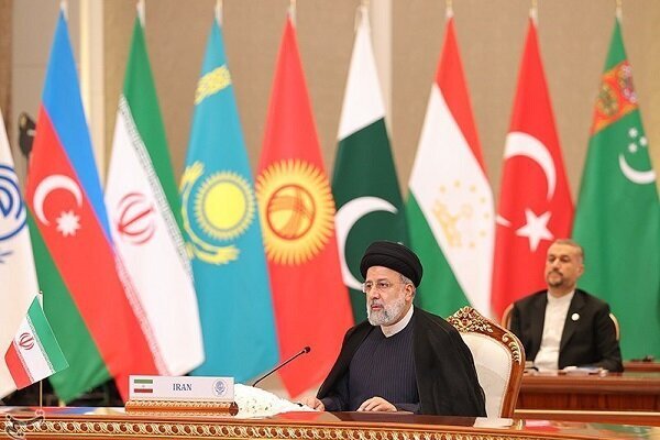 Iranian President Calls for Just System and Multilateral Integration at ECO Summit