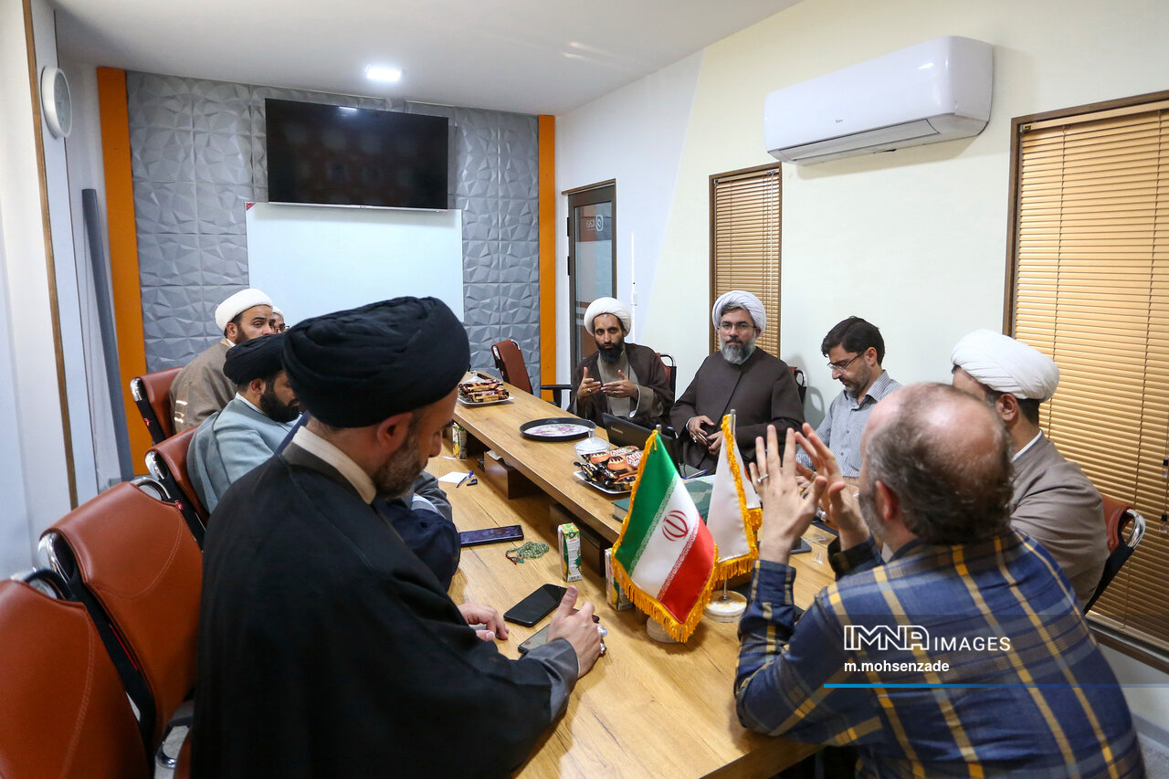 نشست روحانیون عضو شوراهای اسلامی شهرهای کشور با معاون تبلیغی سازمان تبلیغات اسلامی