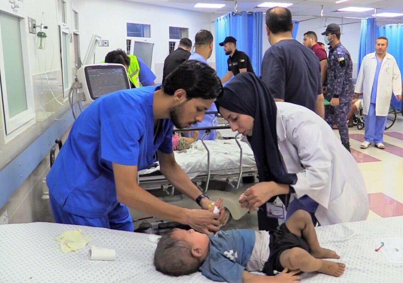 اشک‌های کادر درمان بیمارستان نوزادان بجنورد برای کودکان غزه + فیلم