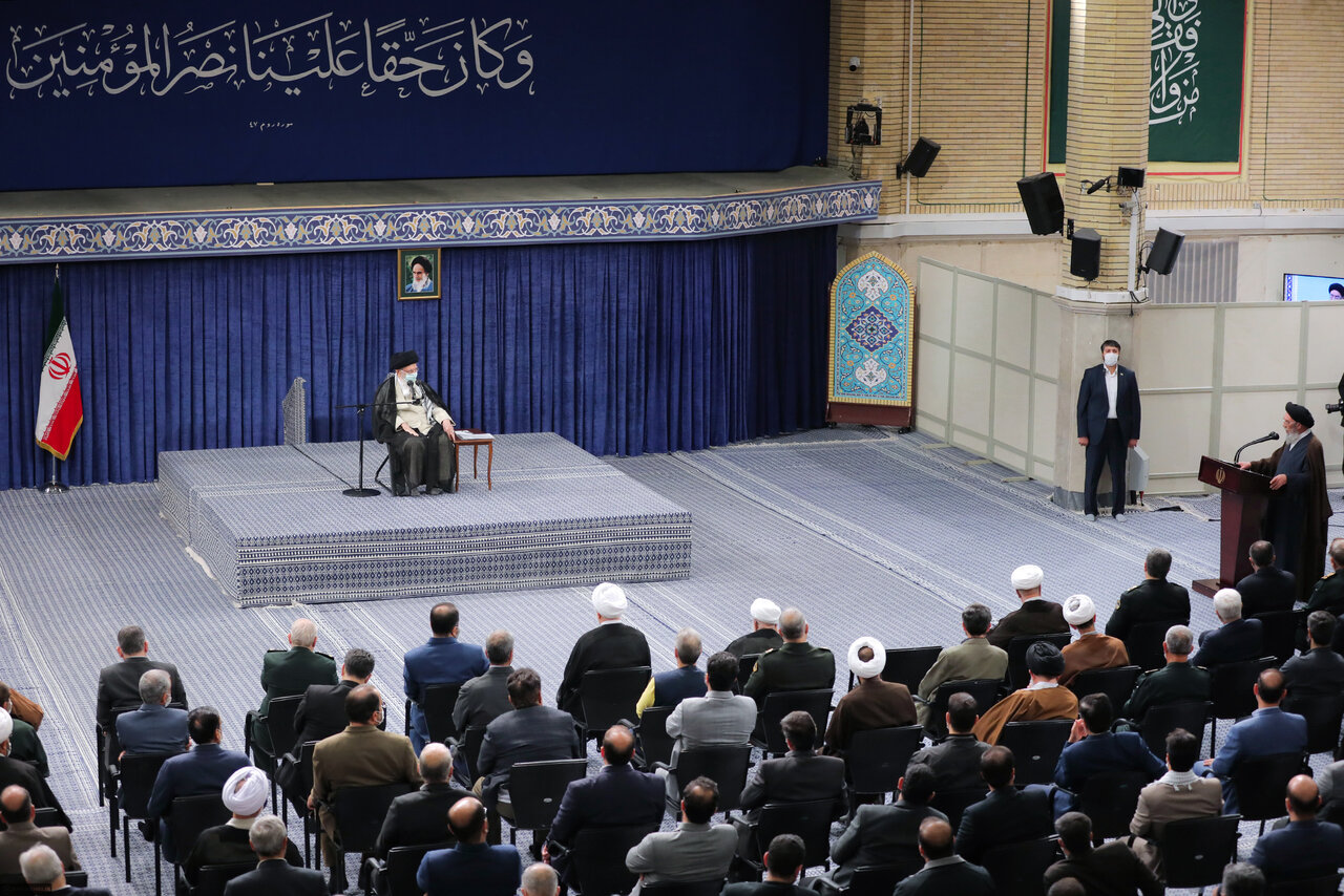 شناسنامه دیار نصف جهان به روایت رهبر انقلاب / حرف از اصفهان و اصفهانی زیاد است