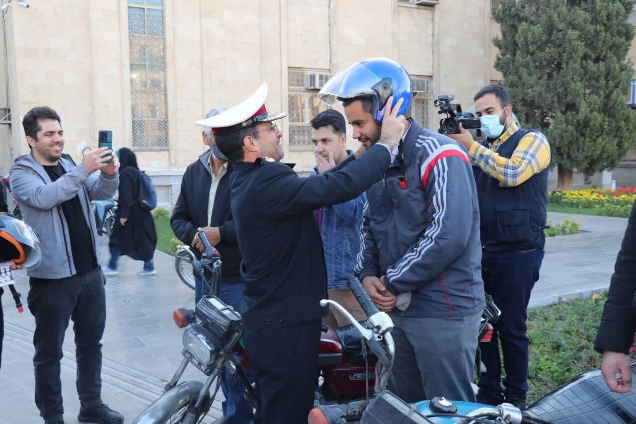 آغاز بهکار اتوبوس آموزش ترافیک در شهر اصفهان