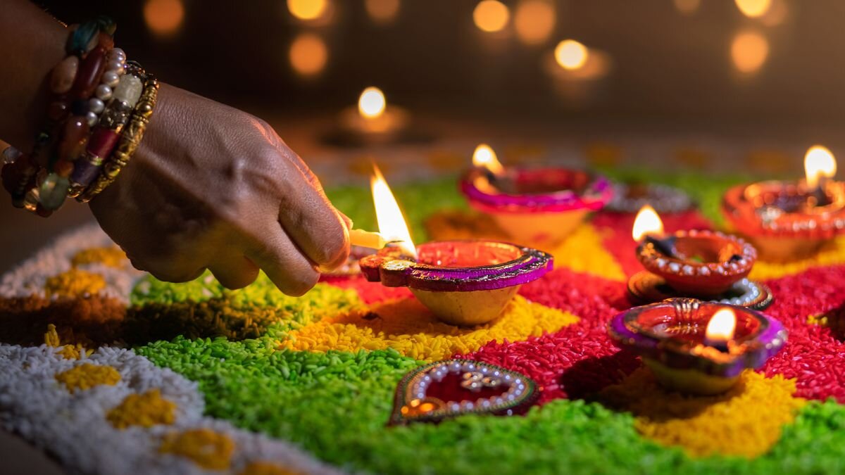 آغاز جشنهای دیوالی هند