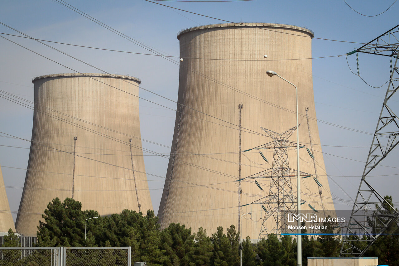 نصف جهان در محاصره دود