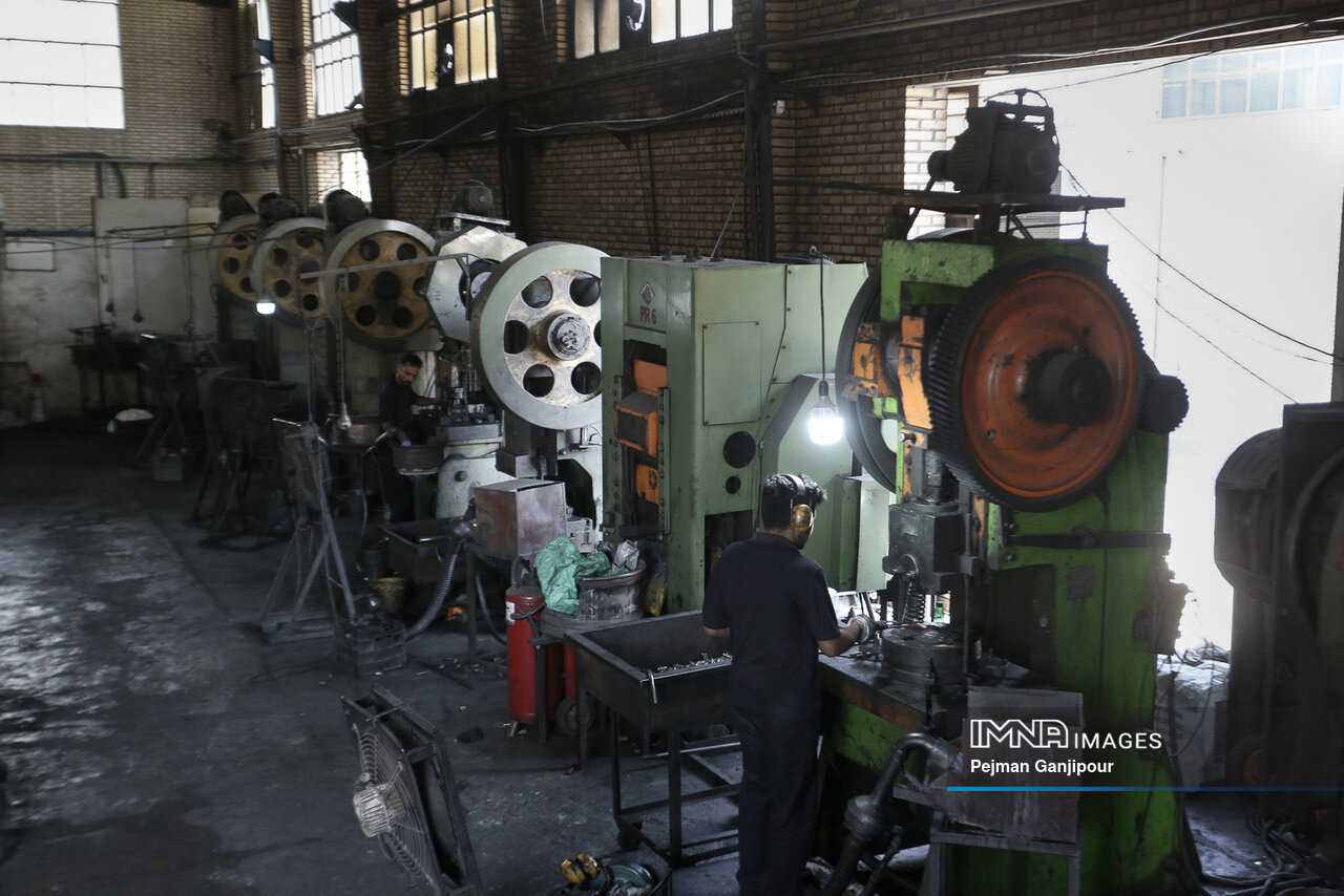 اینجا توقف مانع کسب نیست!