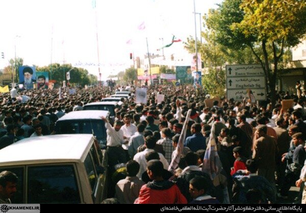 روایت ۴۱ سال مردانگی / از پوتینهای جفت شده پشت درب تا حماسهآفرینی جنگ ندیدهها